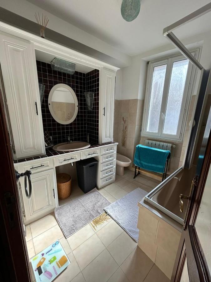 Bed And Breakfast Chez L'Habitant Marsilia Exterior foto